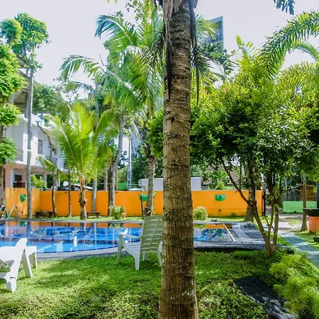 A One Calm Palace Mirissa Exterior photo