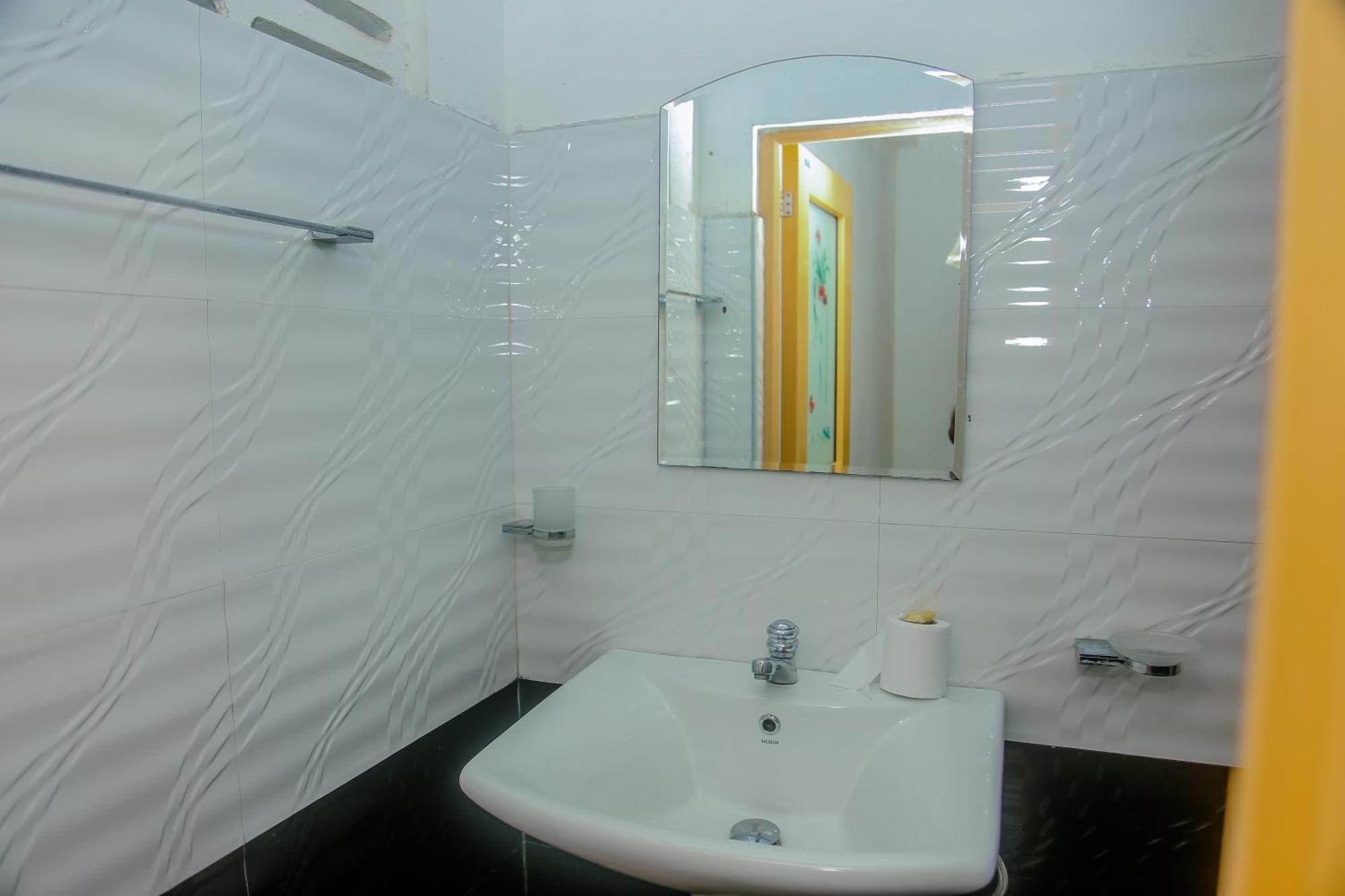 A One Calm Palace Hotel 3*