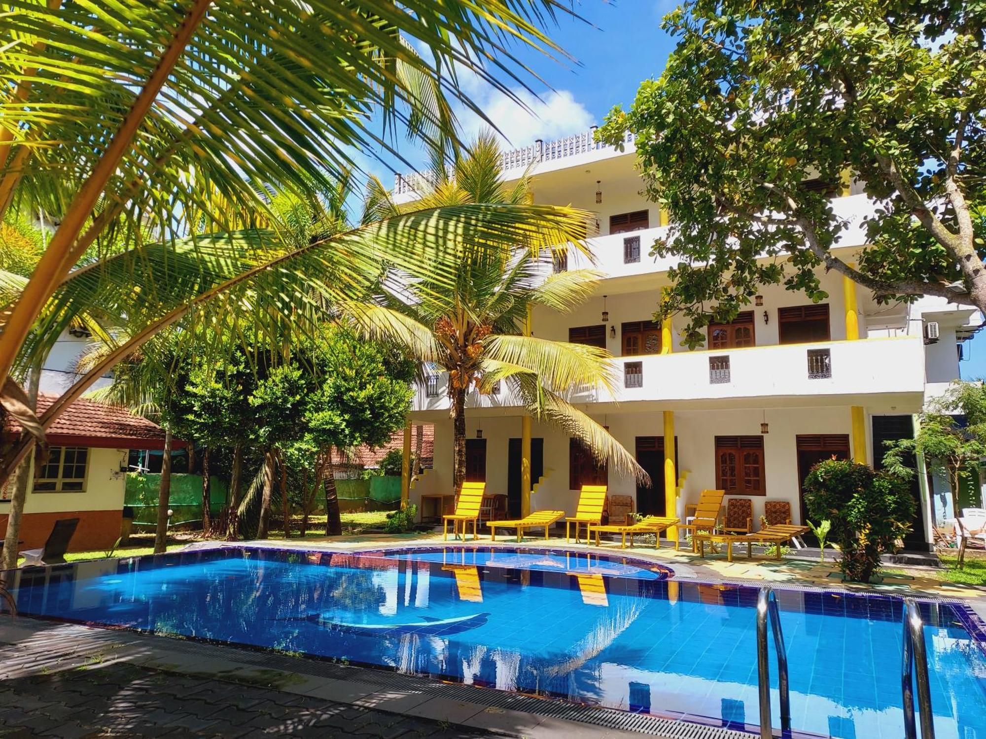 Hotel A One Calm Palace 3*