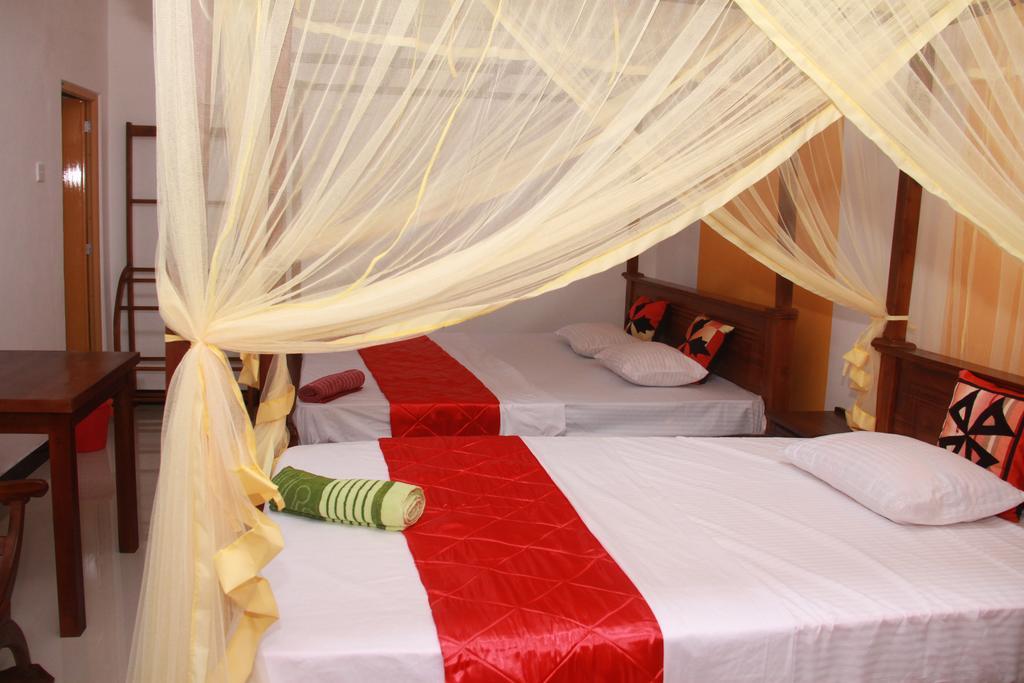 Hotel A One Calm Palace Mirissa